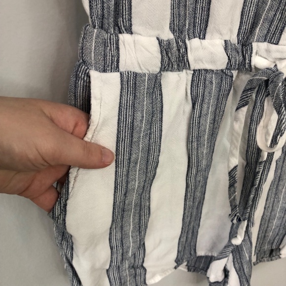 Bella Dahl Striped Sleeveless Romper Size Medium - Picture 8 of 16